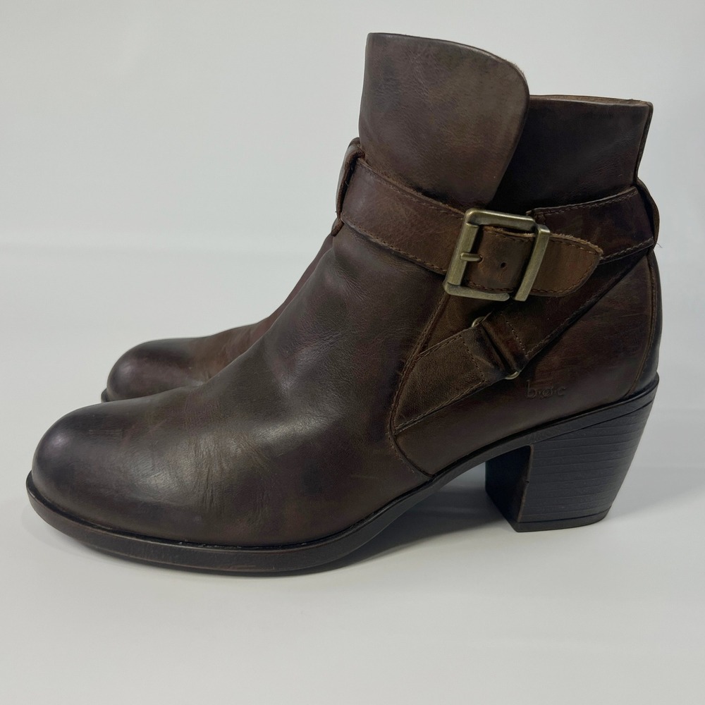 B.O.C by Born Brown Leather Buckle Ankle Boots 8.5 Block Heel Side Zip Booties - Picture 2 of 8